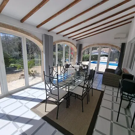 Paraiso Villa *
