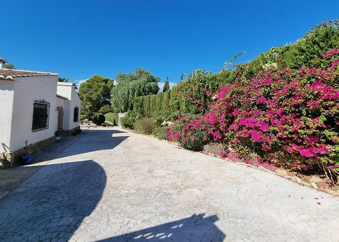 Paraiso Villa